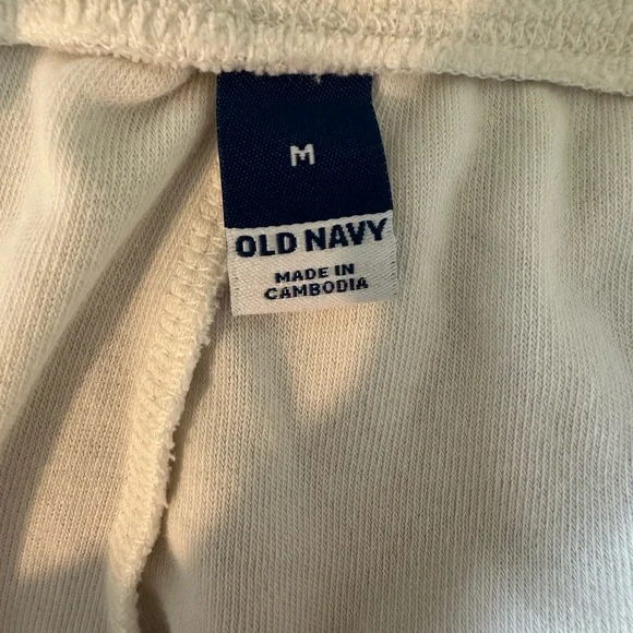 Old Navy Cream Terry Drawstring Lounge Shorts - Picture 5 of 6
